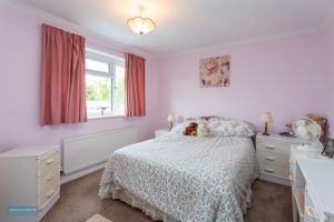 Bedroom- click for photo gallery